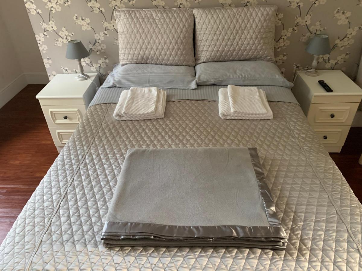Le Pontet Bed & Breakfast Miramont-de-Guyenne Екстериор снимка