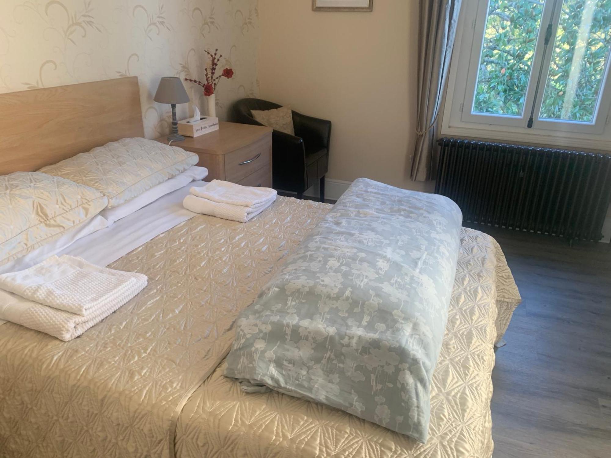 Le Pontet Bed & Breakfast Miramont-de-Guyenne Екстериор снимка