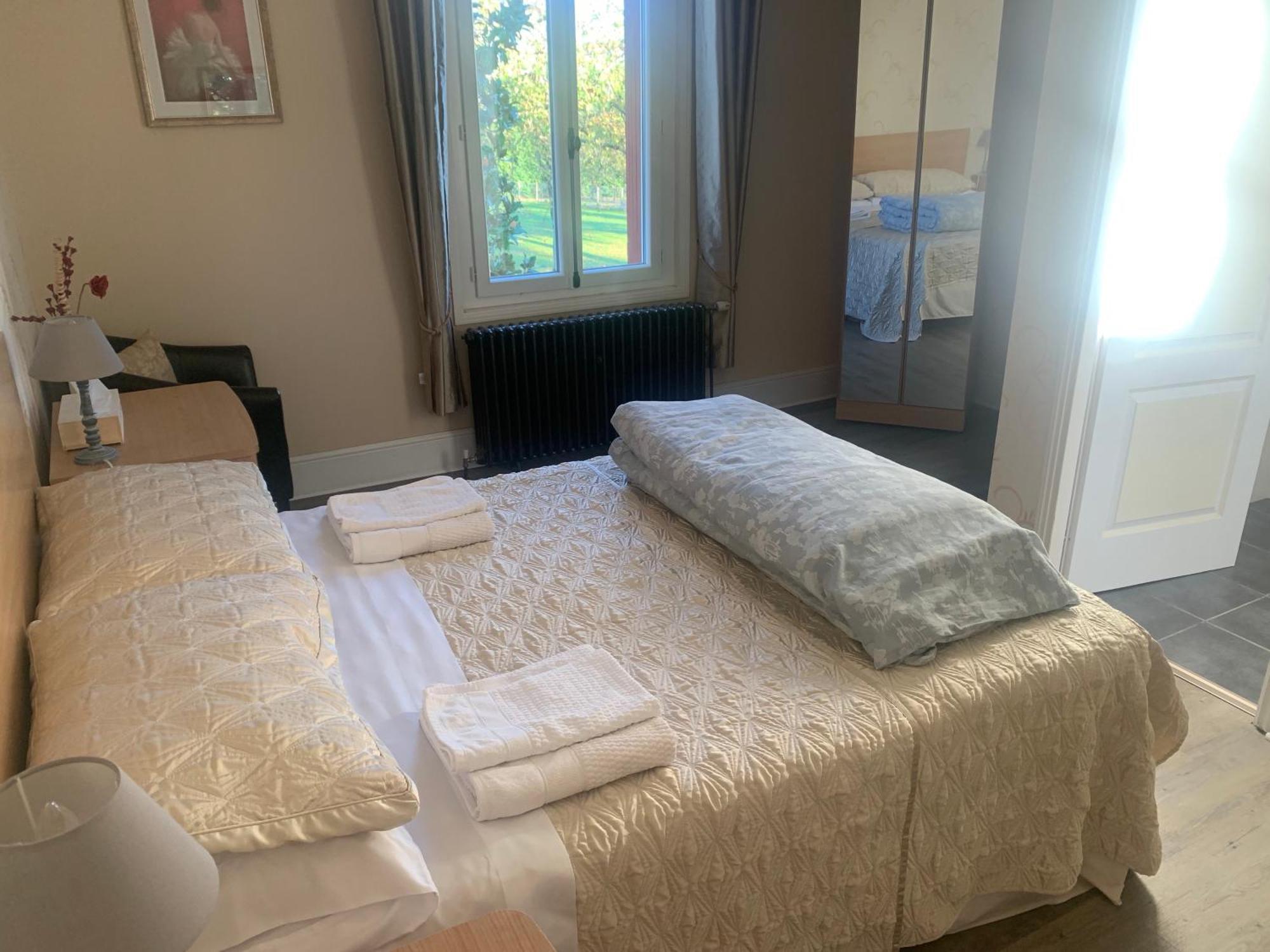 Le Pontet Bed & Breakfast Miramont-de-Guyenne Екстериор снимка