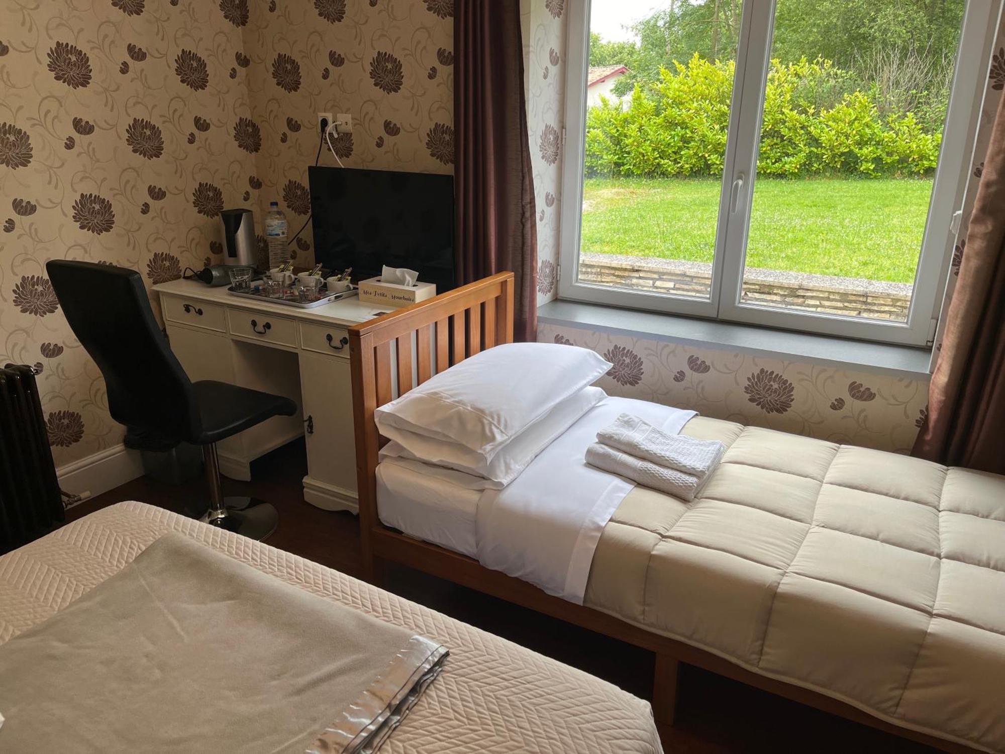 Le Pontet Bed & Breakfast Miramont-de-Guyenne Екстериор снимка