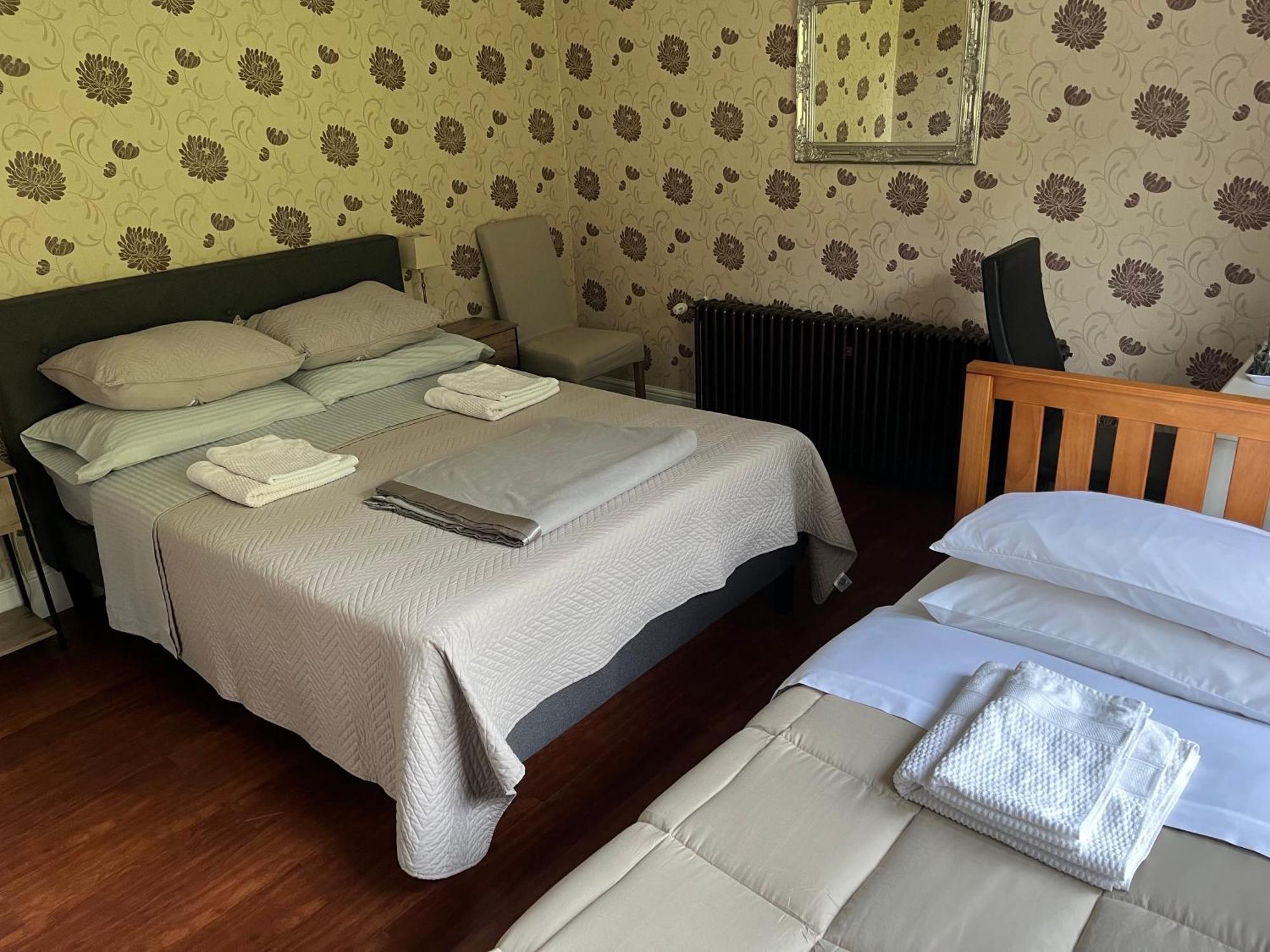 Le Pontet Bed & Breakfast Miramont-de-Guyenne Екстериор снимка