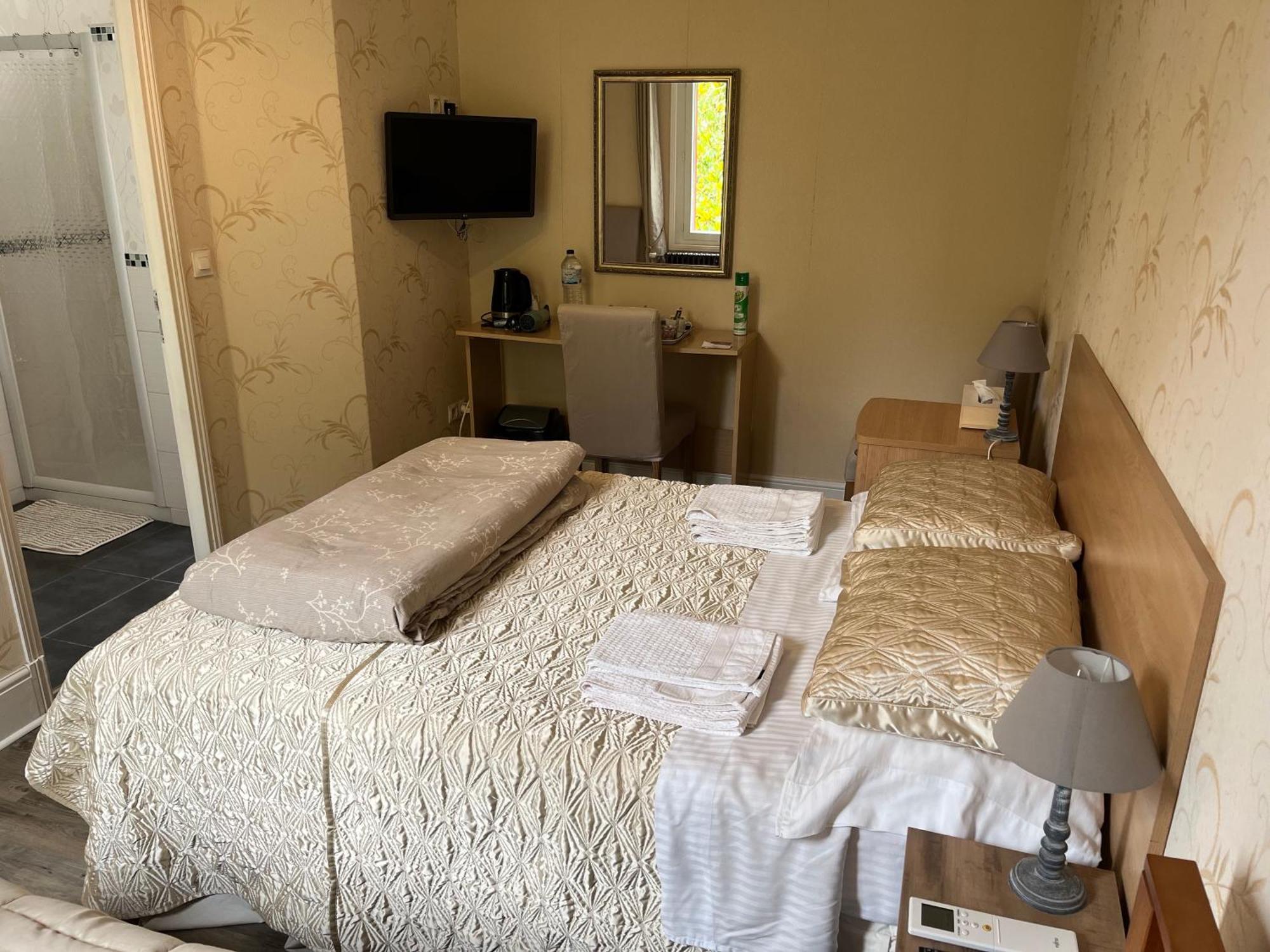 Le Pontet Bed & Breakfast Miramont-de-Guyenne Екстериор снимка